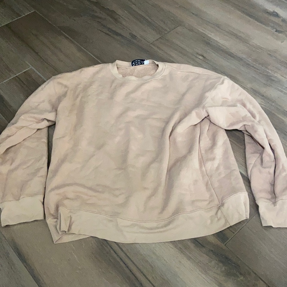 Resa Tan crewneck